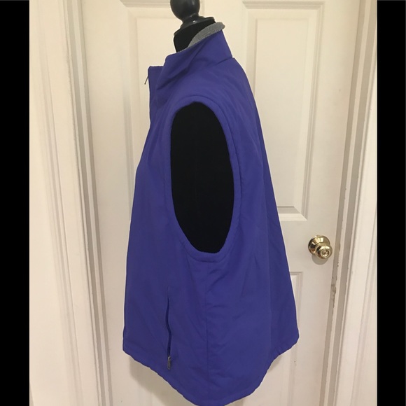 Men's Blue Nylon LL Bean vest. Size Large - Picture 2 of 5